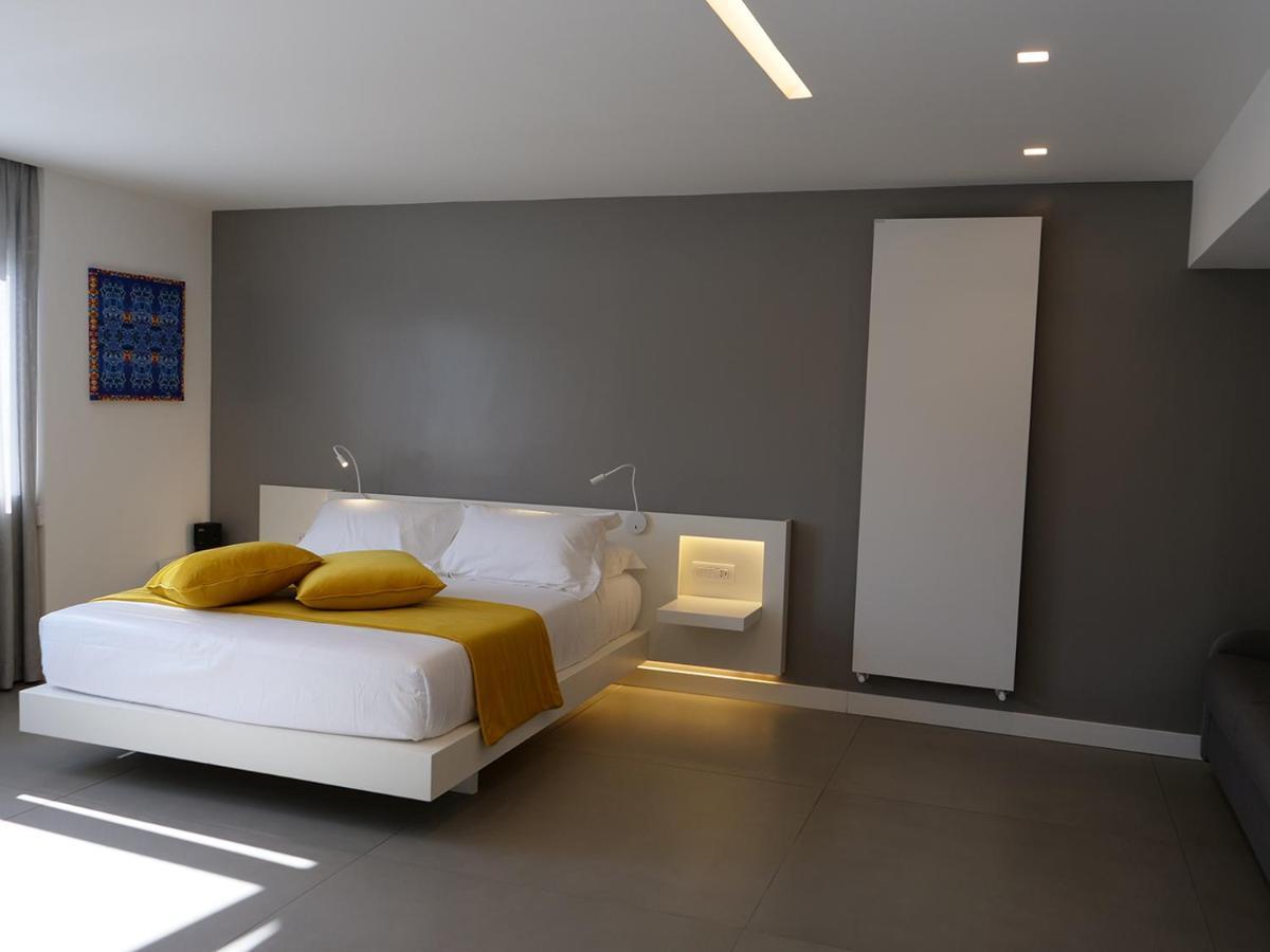 Fuorisquadra B&B Messina Buitenkant foto
